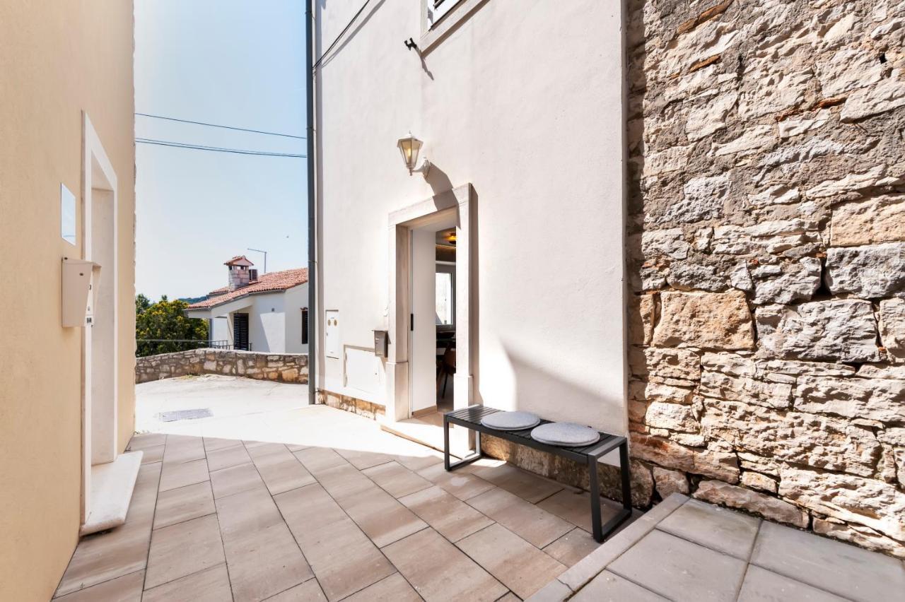 로비니 Casa Bellavista Sea View 빌라 외부 사진