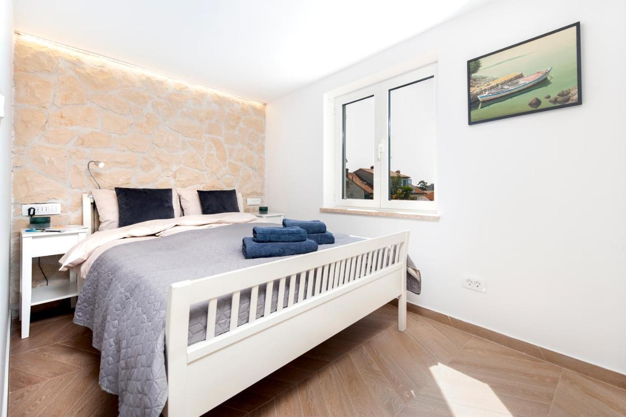 로비니 Casa Bellavista Sea View 빌라 외부 사진