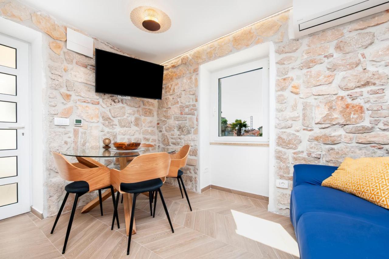 로비니 Casa Bellavista Sea View 빌라 외부 사진